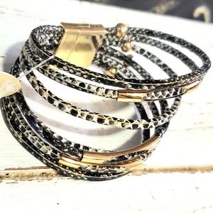 Magnetic Bracelet w/ Faux Snakeskin Print